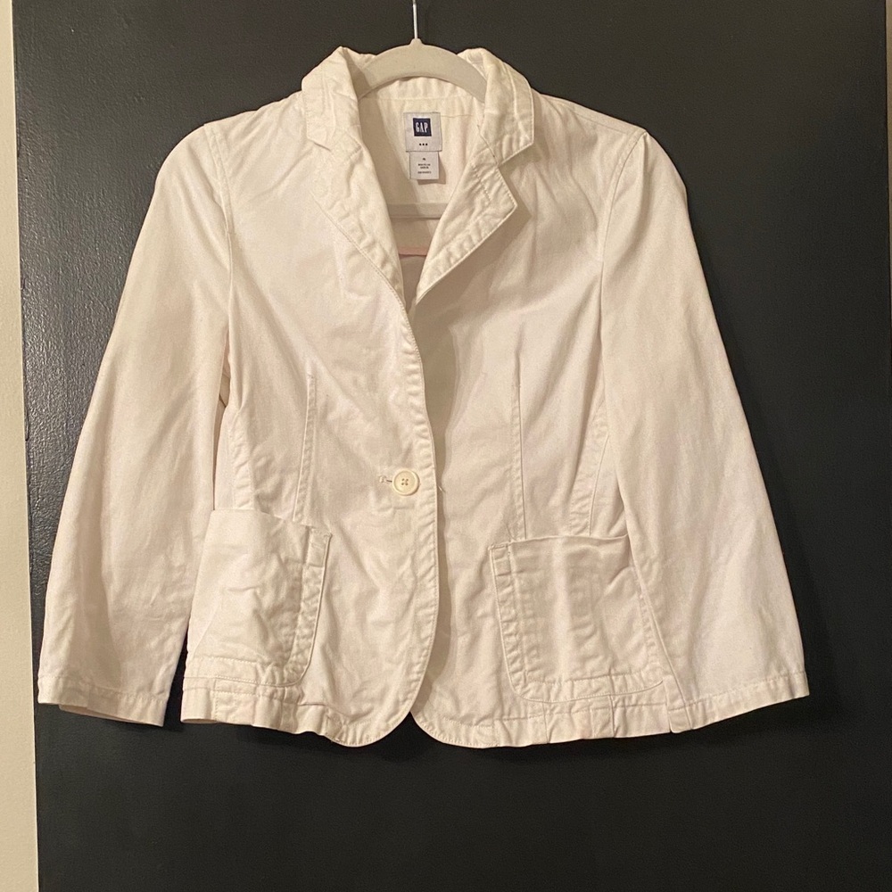 Gap Women's Single Button Blazer - image 1